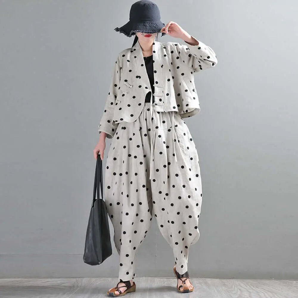 Autumn Retro Linen Polka Dot Suit with Bloomer Pants

 
 This Retro Temperament Linen Polka Dot Autumn Tops and Bloomer Pants Suit from The Best Tailor is perfect for a stylish and comfortable look. Popular elements lWomen's ShirtThebesttailorThebesttailorRetro temperament linen polka dot autumn topsThebesttailorRetro temperament linen polka dot autumn tops