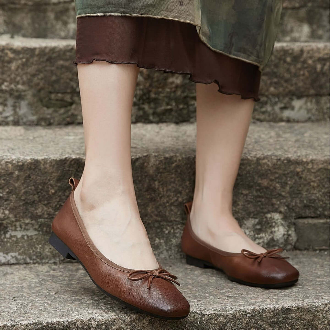 Vintage Bow Leather Low Heel Shoes for Stylish Women