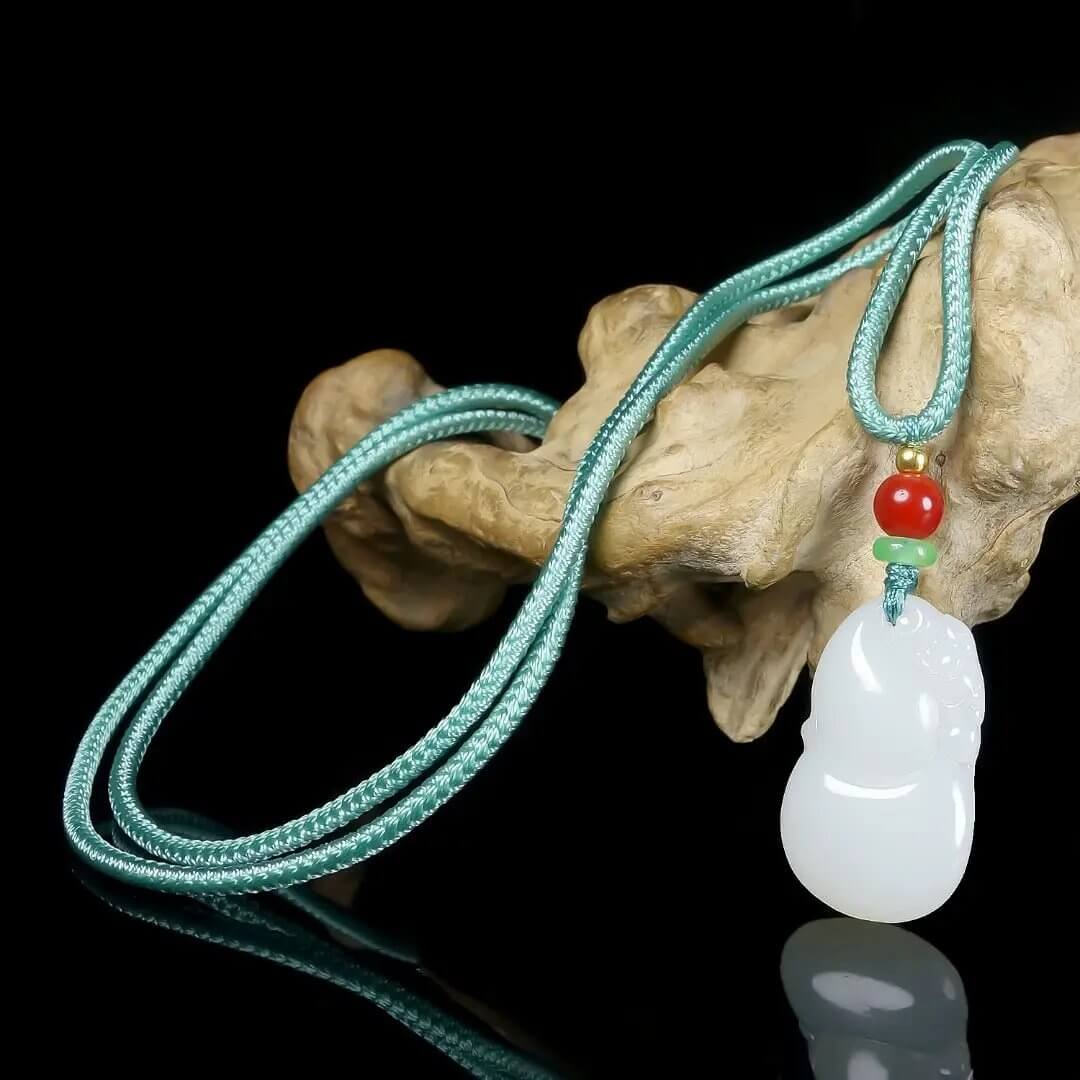 Elegant White Jade Gourd Pendant Necklace for Women