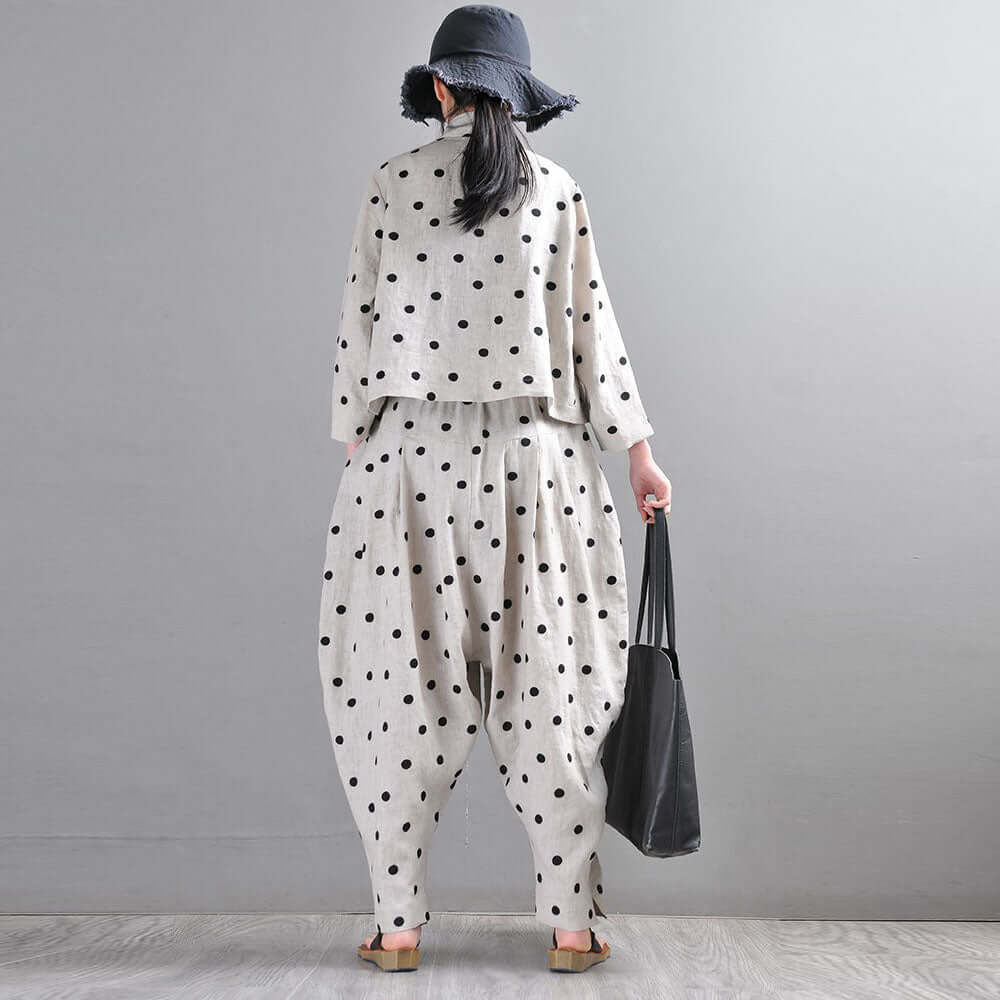 Autumn Retro Linen Polka Dot Suit with Bloomer Pants

 
 This Retro Temperament Linen Polka Dot Autumn Tops and Bloomer Pants Suit from The Best Tailor is perfect for a stylish and comfortable look. Popular elements lWomen's ShirtThebesttailorThebesttailorRetro temperament linen polka dot autumn topsThebesttailorRetro temperament linen polka dot autumn tops