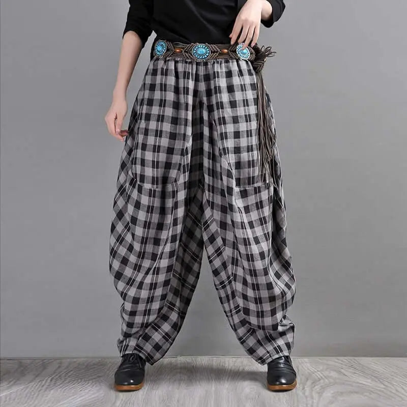 Bohemian Black and White Checkered Linen Harem Trousers for Ladies Thi  Upgrade your summer wardrobe with our Bohemian Black and White Checkered Linen Harem Trousers for Ladies. These Women's Linen Bloomers Pants are the perfect blenWomen's pantsThebesttailorThebesttailorWhite Plaid Bohemian Long Harem PantsThebesttailorWhite Plaid Bohemian Long Harem Pants Linen Bloomers for Women