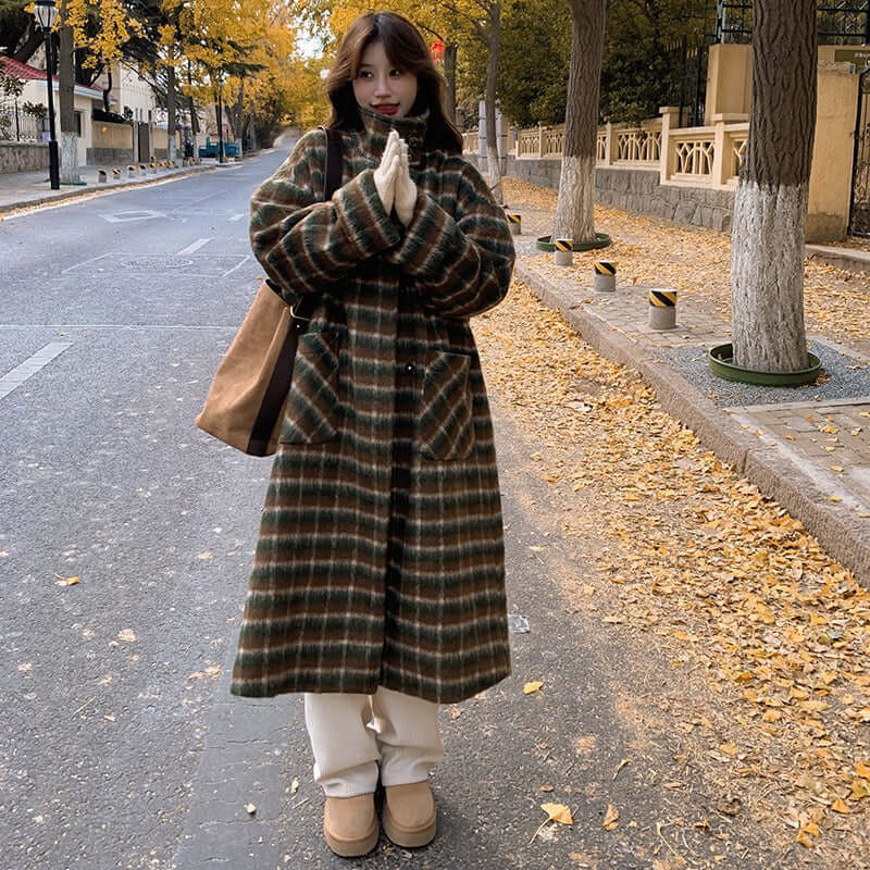 Versatile Classic Plaid Wool Coat for Stylish Winter Warmth