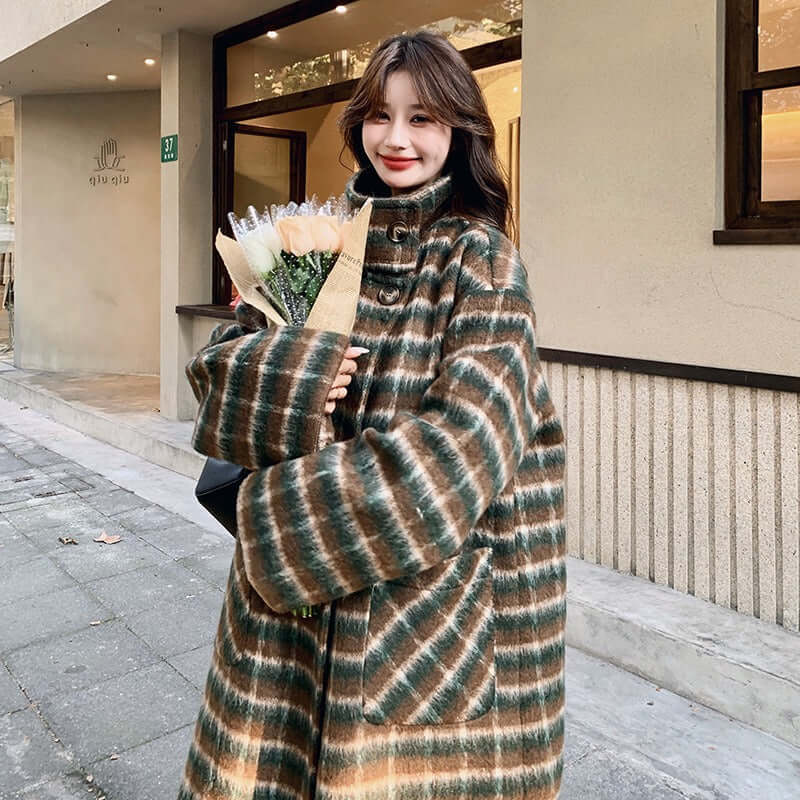 Versatile Classic Plaid Wool Coat for Stylish Winter Warmth
