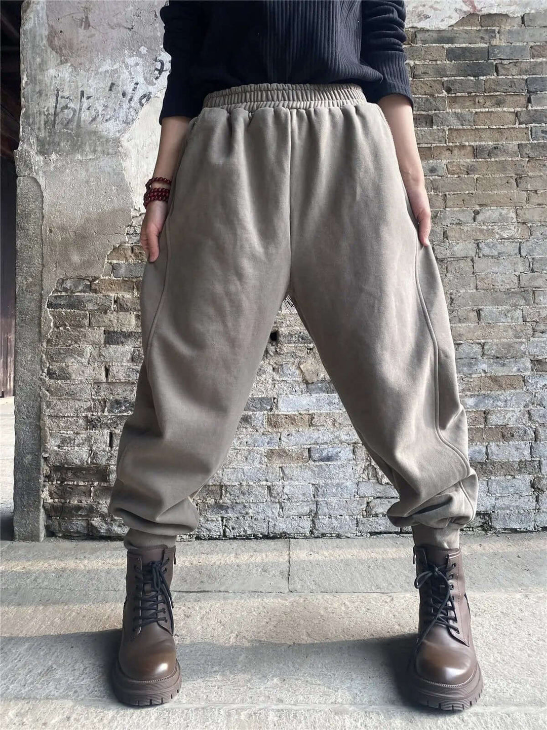 Retro Chic Women's Urban Harem Pants for Stylish Comfort